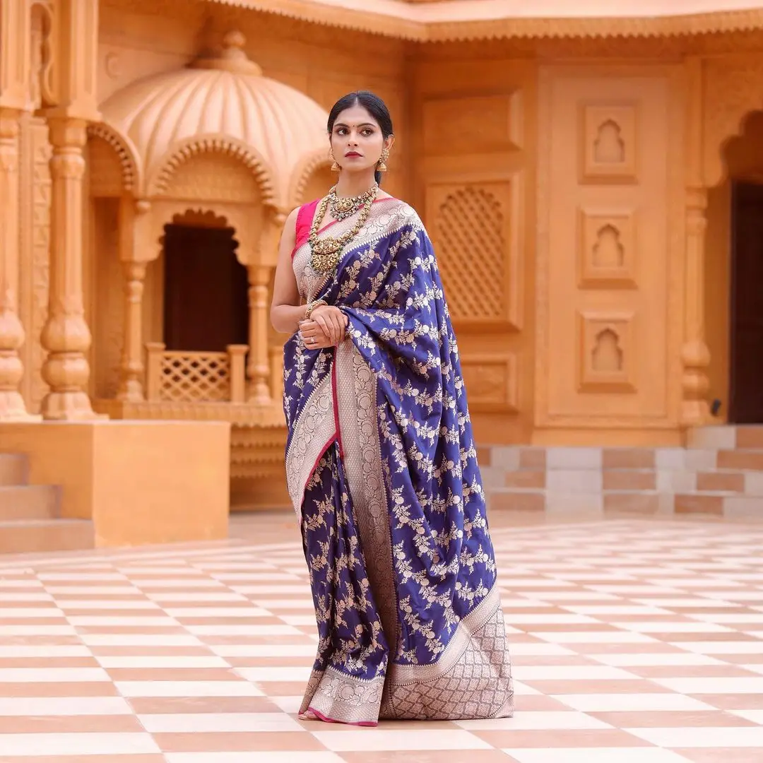 TOLLYWOOD ACTRESS MOUNIKA REDDY STILLS IN BLUE SAREE 10